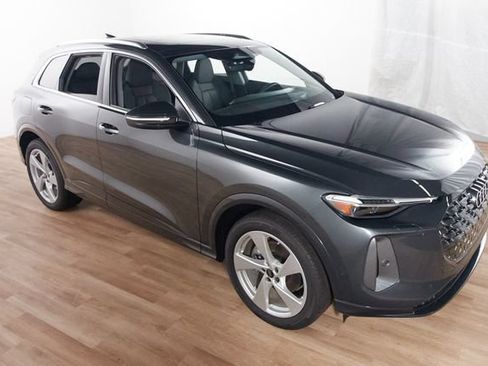 Used 2025 Audi Q5 Prestige AWD/4WD image 9