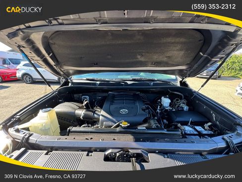 Used 2014 Toyota Tundra SR5 w/ SR5 Upgrade Package image 28