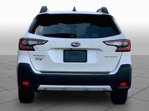 Certified 2025 Subaru Outback Limited AWD/4WD image 6