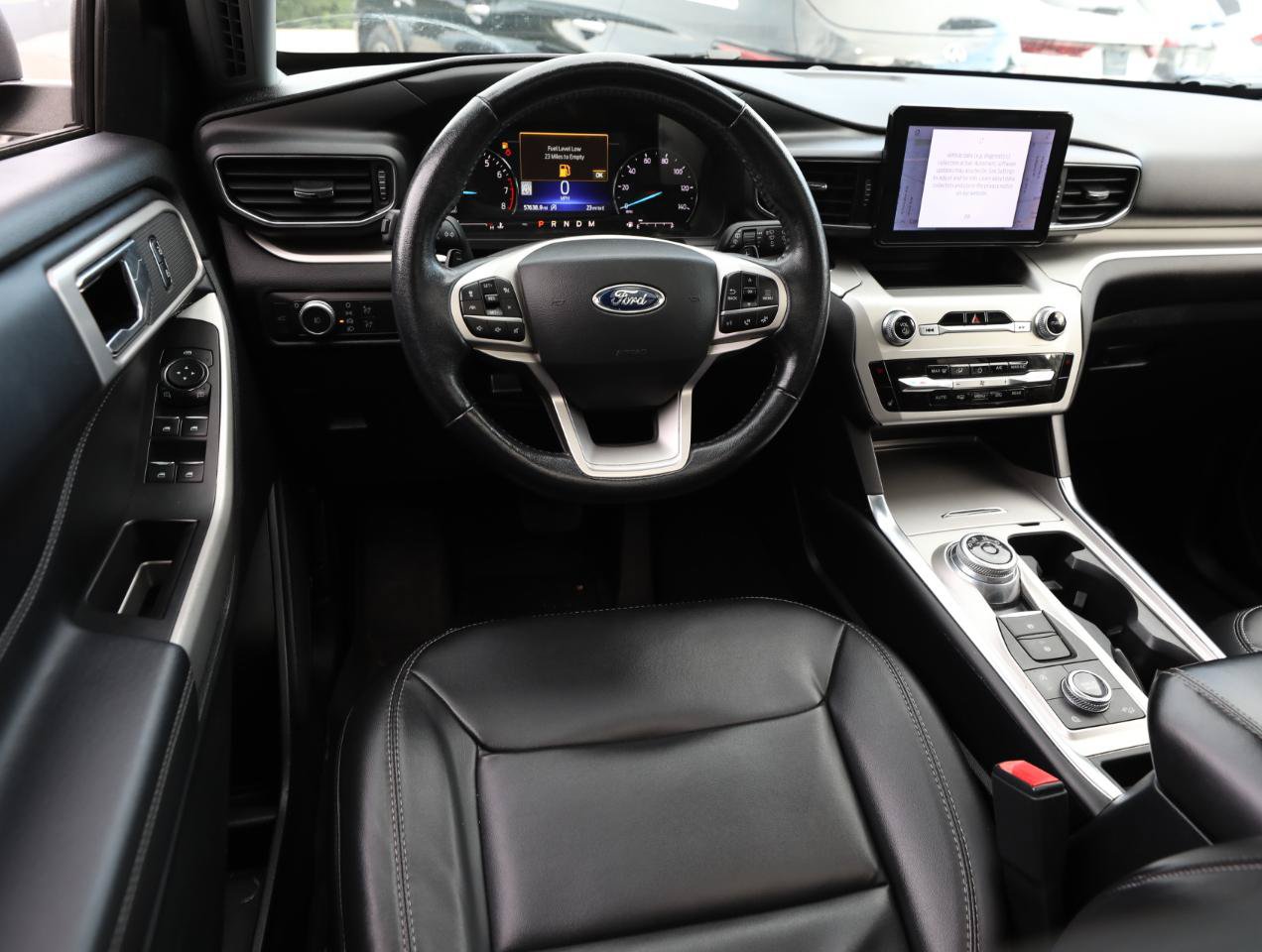 Used 2021 Ford Explorer XLT w/ Equipment Group 202A AWD/4WD image 18