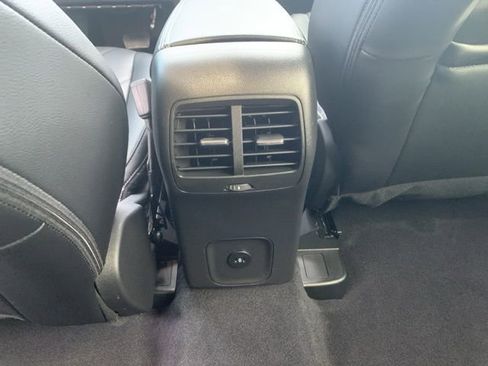 New 2026 Ford Escape SE w/ PHEV Premium Package FWD image 28