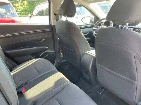 Used 2024 Hyundai Tucson SE FWD image 11