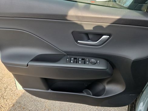 New 2026 Hyundai Kona Limited FWD image 5