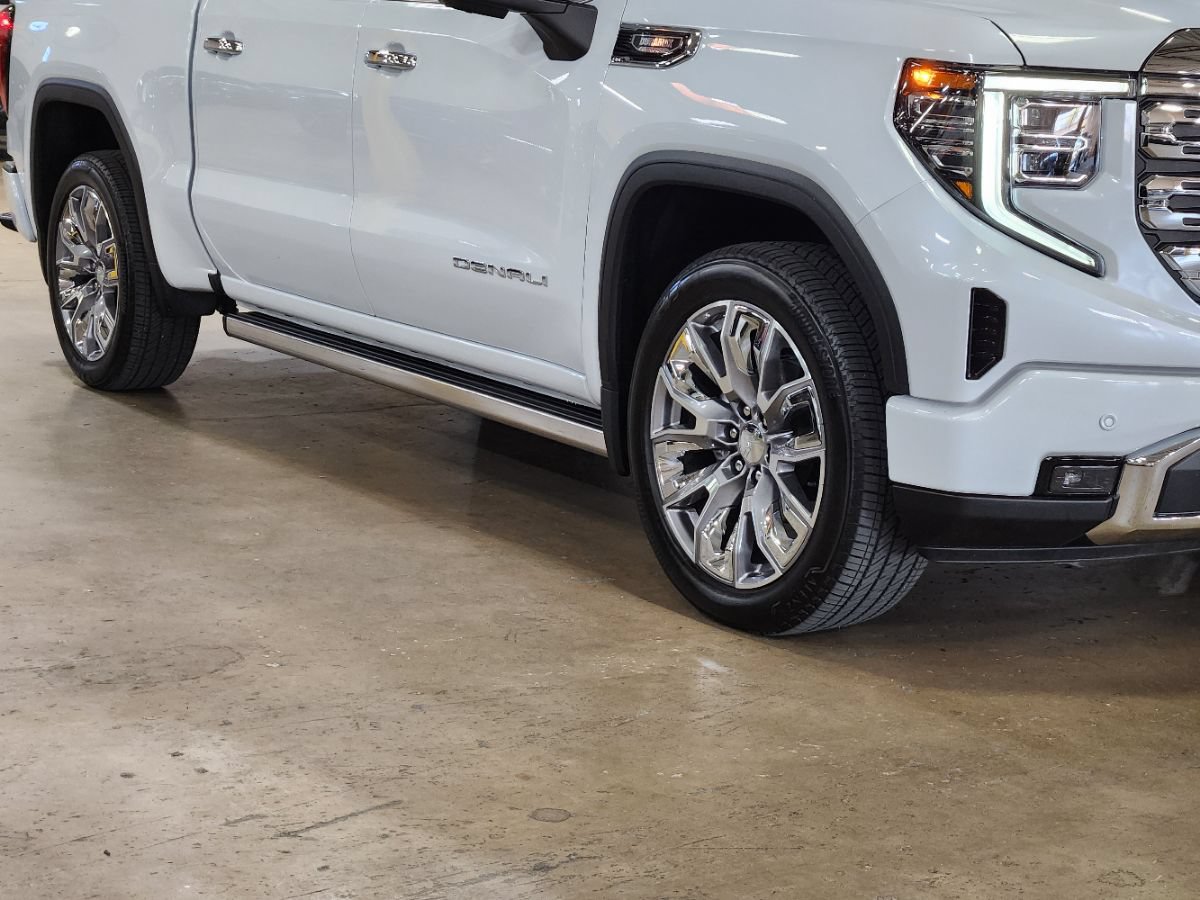 Used 2026 GMC Sierra 1500 Denali AWD/4WD image 16