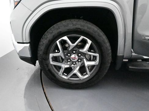 Used 2024 GMC Sierra 1500 SLT w/ SLT Premium Plus Package AWD/4WD image 8