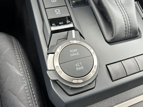 New 2026 Toyota Tacoma SR5 image 32