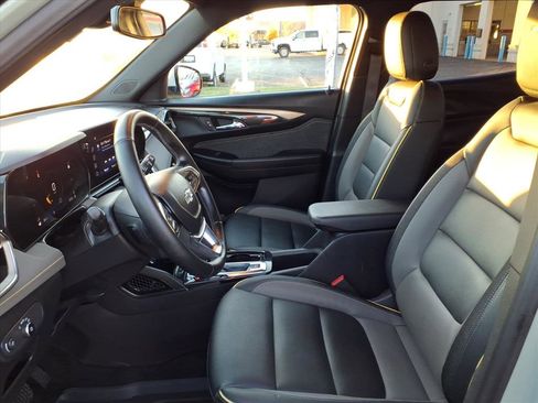 Used 2025 Chevrolet TrailBlazer ACTIV w/ Convenience Package image 24
