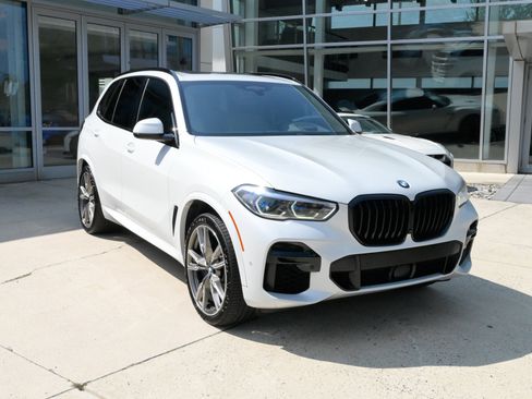 Used 2022 BMW X5 M50i w/ Executive Package AWD/4WD image 3
