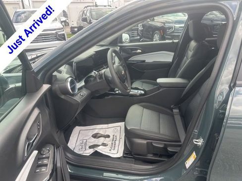 New 2026 Chevrolet Trax LT FWD image 16