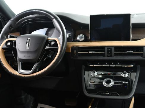 Used 2021 Lincoln Corsair Reserve w/ Equipment Group 201A AWD/4WD image 8