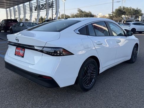 New 2026 Nissan Sentra SV w/ Floor Mat Package image 7