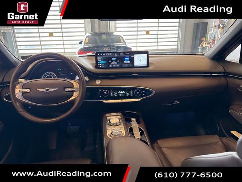 Used 2022 Genesis GV70 2.5T w/ Advanced Package image 12