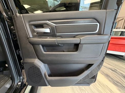 Used 2025 RAM 2500 Big Horn AWD/4WD image 43