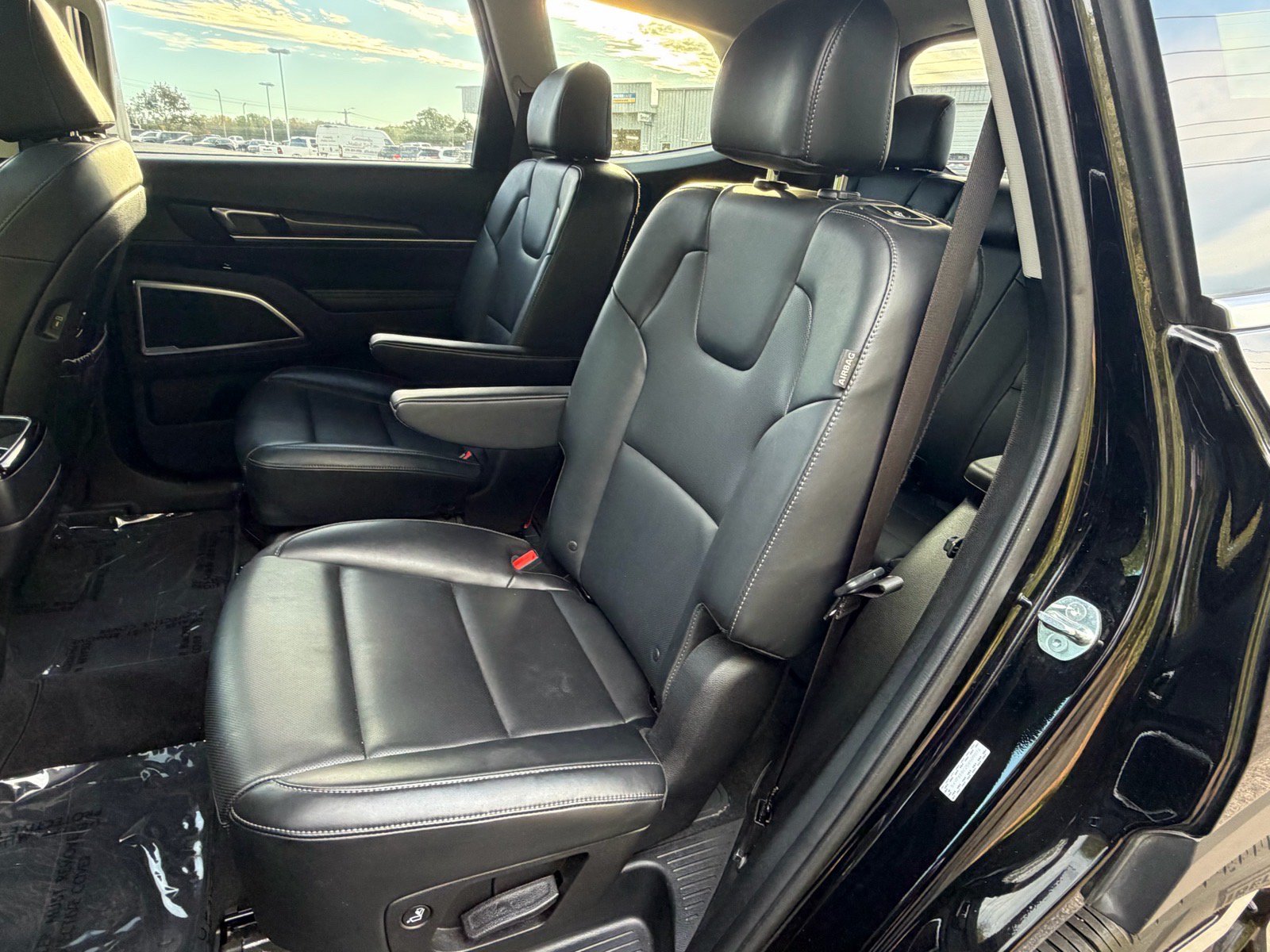 Used 2025 Kia Telluride S AWD/4WD image 47