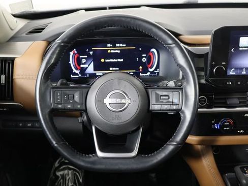 Used 2024 Nissan Pathfinder Platinum w/ Cargo Package image 34