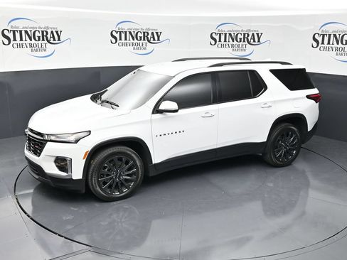 Used 2023 Chevrolet Traverse RS FWD image 23