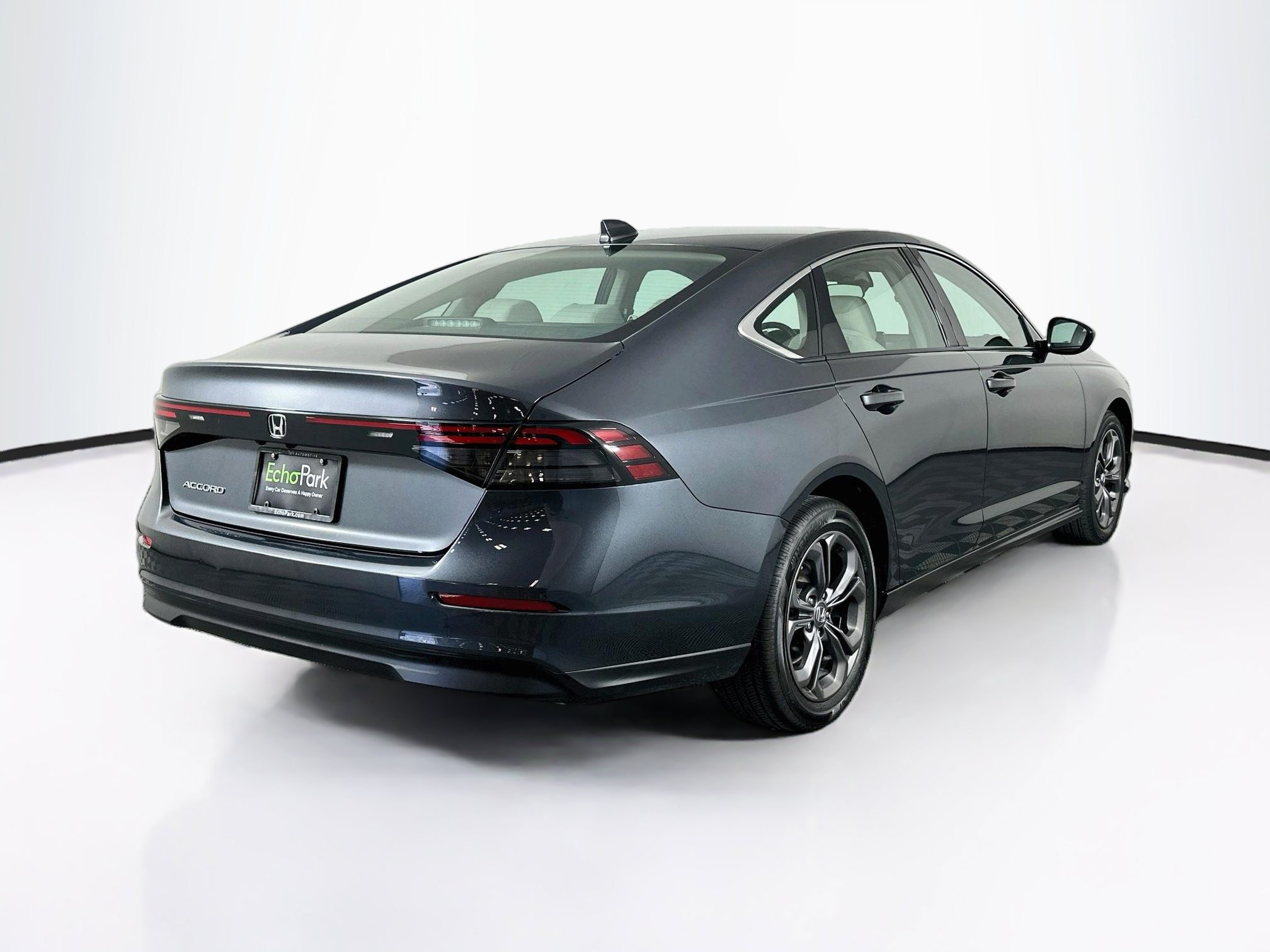 Used 2023 Honda Accord EX image 9