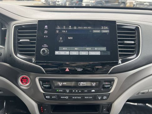 Used 2021 Honda Pilot EX image 18