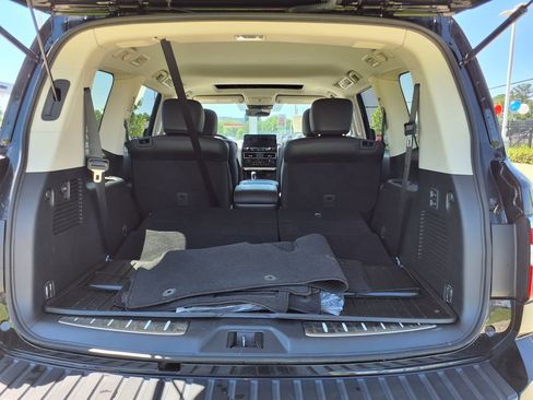 Used 2024 Nissan Armada Platinum w/ Captain's Chairs Package AWD/4WD image 13