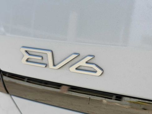 Used 2024 Kia EV6 GT-Line AWD/4WD image 31