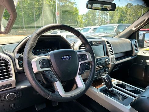 Used 2015 Ford F150 Lariat AWD/4WD image 10