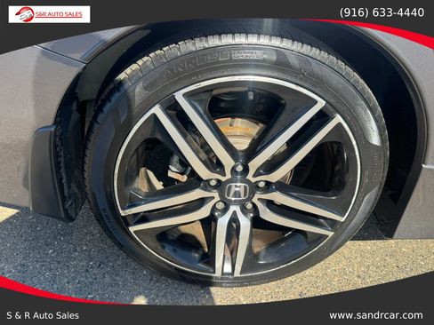 Used 2017 Honda Accord Touring image 22