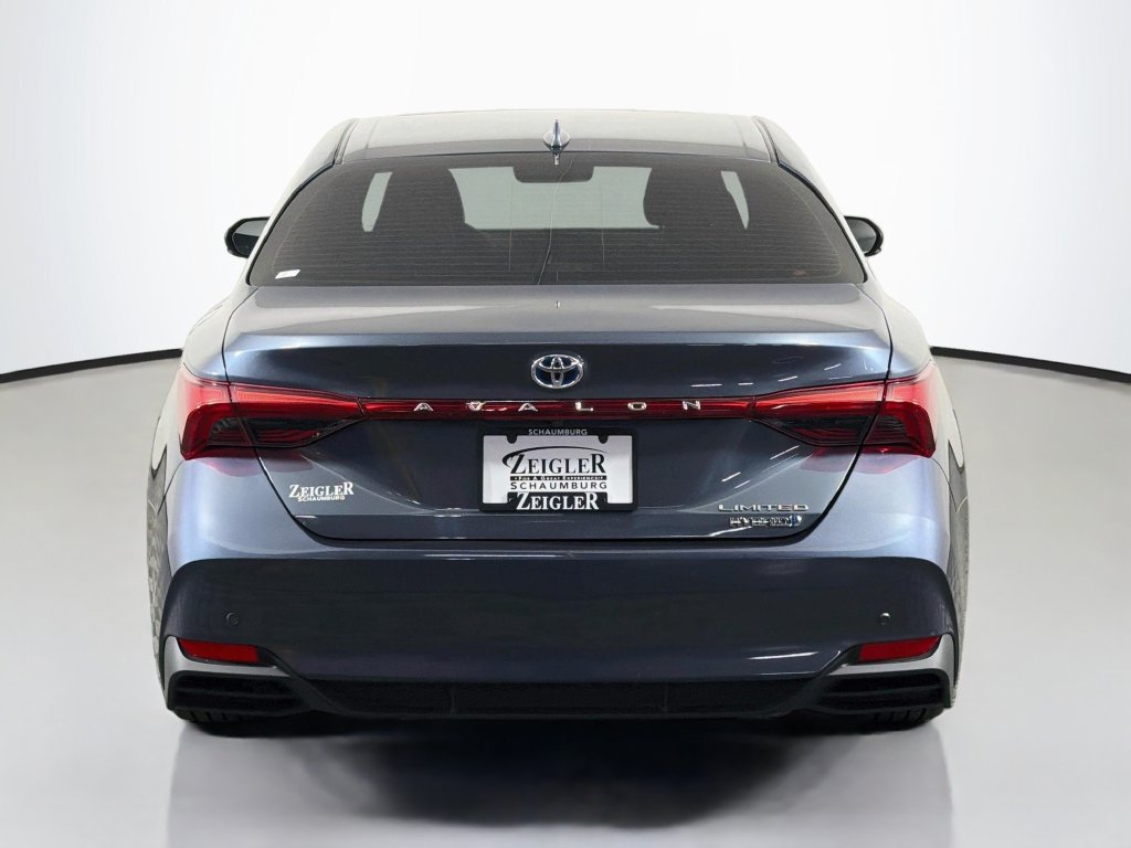 Used 2022 Toyota Avalon Limited w/ Advanced Safety Package FWD image 6