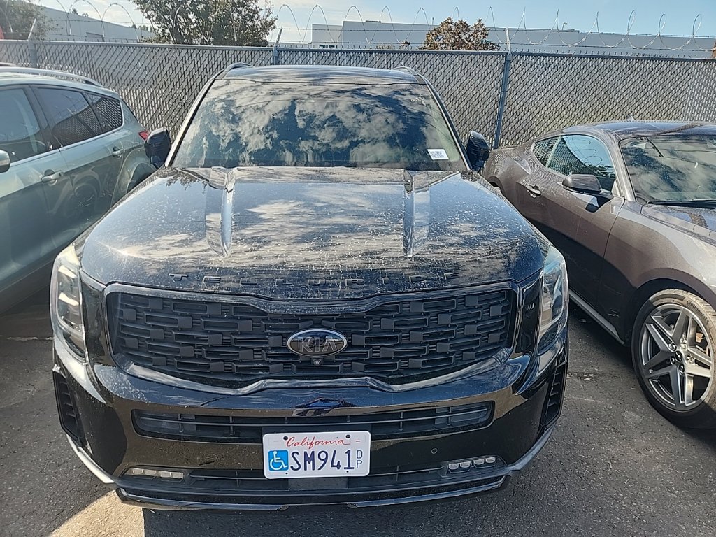 Certified 2021 Kia Telluride SX w/ Nightfall Edition Package AWD/4WD image 2