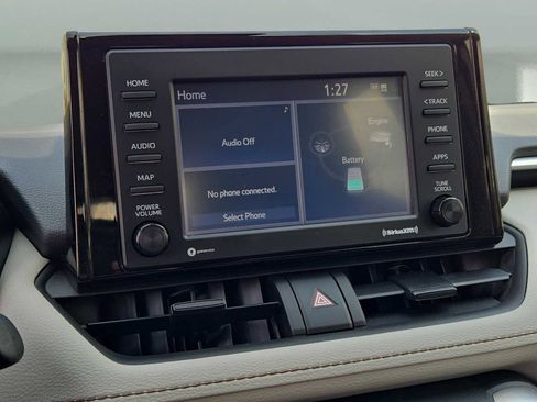 Used 2022 Toyota RAV4 XLE w/ Convenience Package image 26