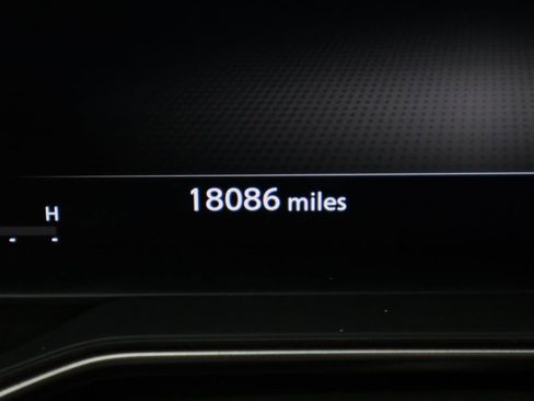 Used 2023 Nissan Z Sport w/ Floor Mat Package image 13