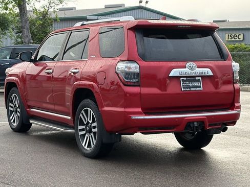 Used 2022 Toyota 4Runner Limited RWD image 9