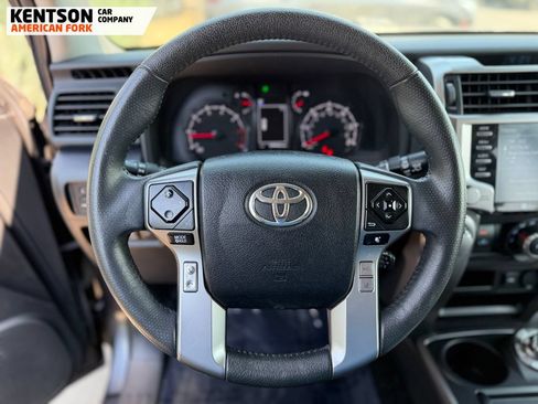 Used 2022 Toyota 4Runner SR5 Premium w/ Moonroof Package AWD/4WD image 14