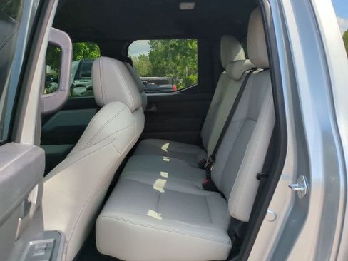 Used 2025 Toyota Tacoma Limited AWD/4WD image 13