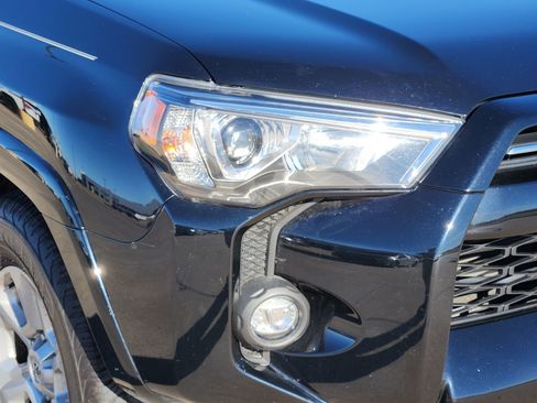 Used 2023 Toyota 4Runner SR5 image 10