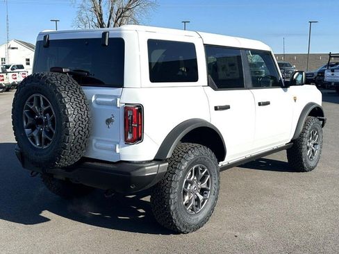 New 2025 Ford Bronco Badlands AWD/4WD image 3
