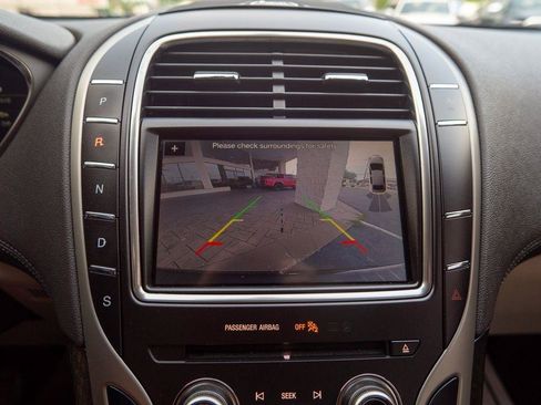 Used 2019 Lincoln Nautilus Reserve FWD image 26