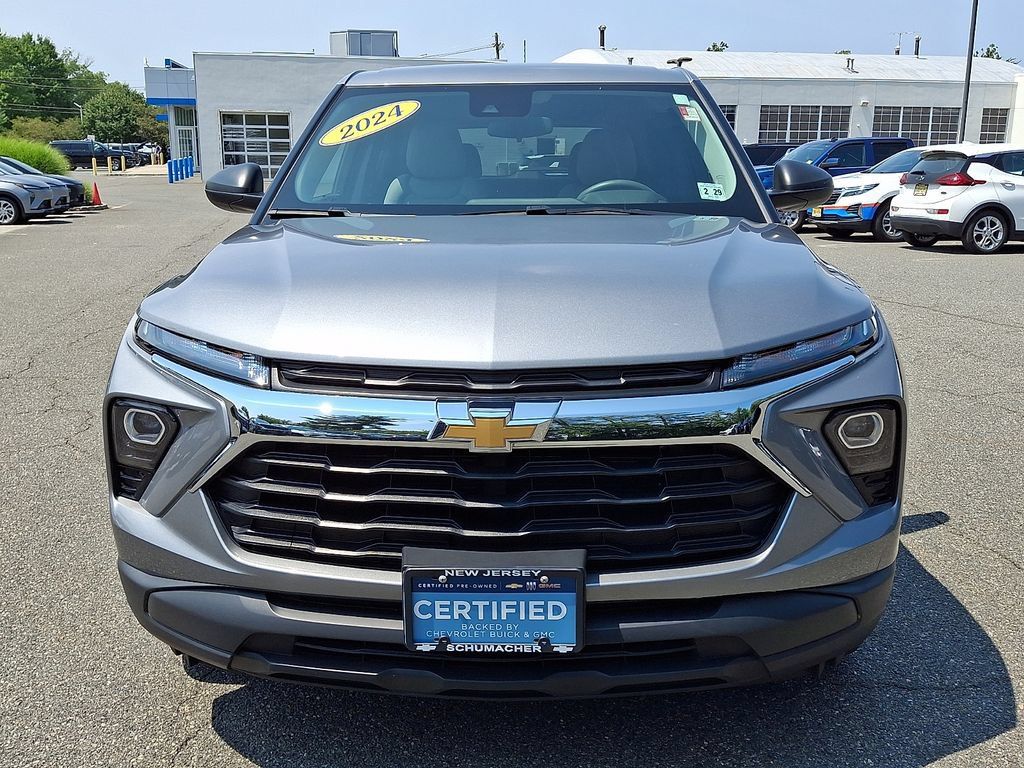 Certified 2024 Chevrolet TrailBlazer LS w/ LS Convenience Package AWD/4WD image 2