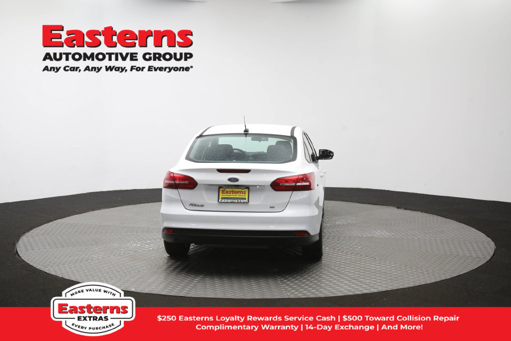 Used 2018 Ford Focus SE w/ Cold Weather Package FWD image 99