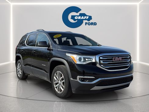 Used 2017 GMC Acadia SLE w/ Driver Alert Package I FWD image 3