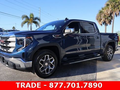 Certified 2022 GMC Sierra 1500 SLE image 4