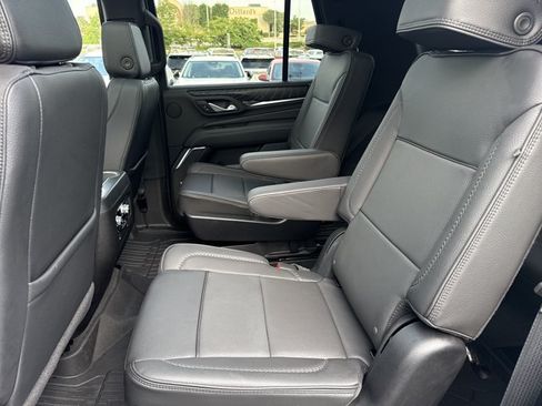 Used 2024 GMC Yukon Denali w/ LPO, Floor Liner Package AWD/4WD image 6