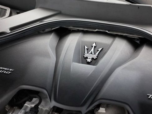 Used 2024 Maserati GranTurismo Trofeo AWD/4WD image 37