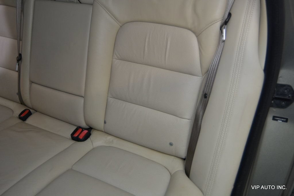 Used 2010 Volvo XC70 3.2 AWD/4WD image 23
