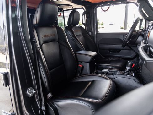 Used 2021 Jeep Gladiator Mojave AWD/4WD image 41