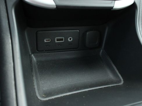 Used 2023 GMC Terrain SLE w/ Driver Convenience Package AWD/4WD image 43