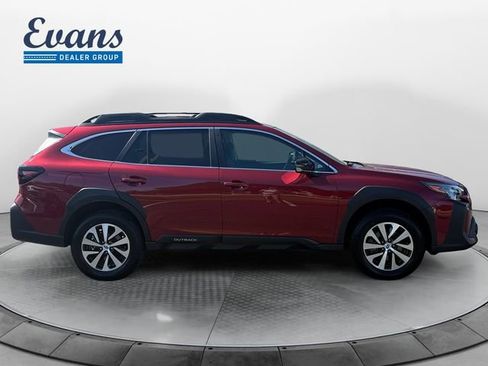 Used 2024 Subaru Outback Premium AWD/4WD image 9