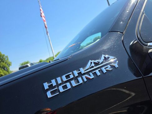 Used 2023 Chevrolet Silverado 1500 High Country AWD/4WD image 10