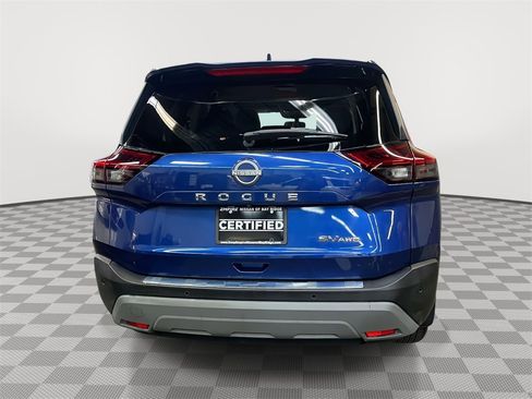 Used 2022 Nissan Rogue SV image 4