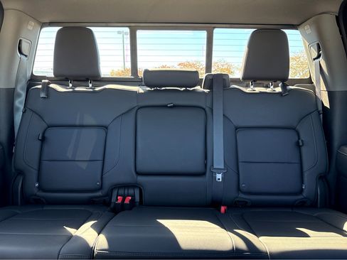 Used 2019 Chevrolet Silverado 1500 LTZ w/ LTZ Convenience Package image 6