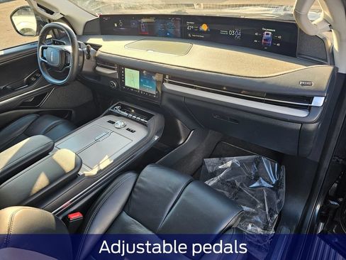 Used 2025 Lincoln Navigator L Reserve AWD/4WD image 18